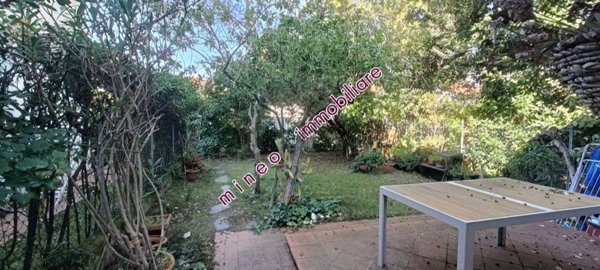 appartamento in vendita a Pietrasanta in zona Fiumetto