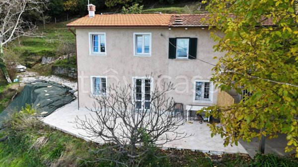 casa indipendente in vendita a Pietrasanta