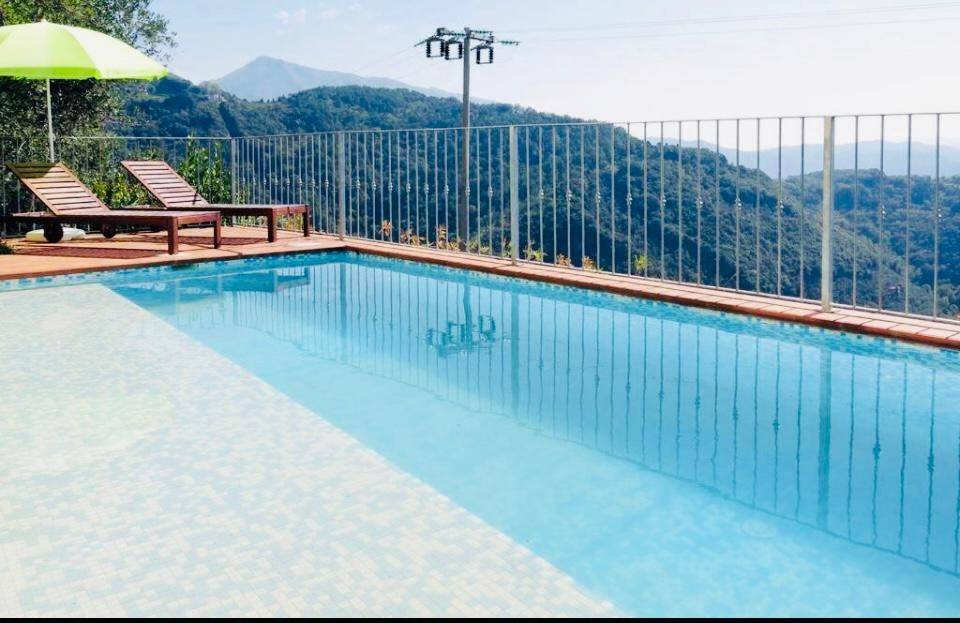 casa indipendente in vendita a Pietrasanta