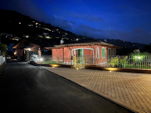 casa indipendente in vendita a Pietrasanta