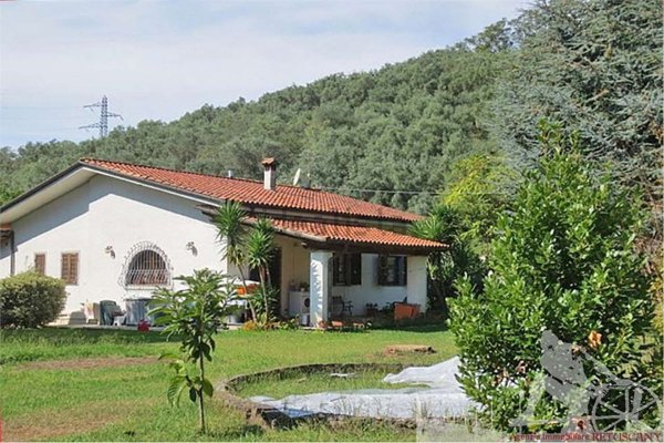 casa indipendente in vendita a Pietrasanta