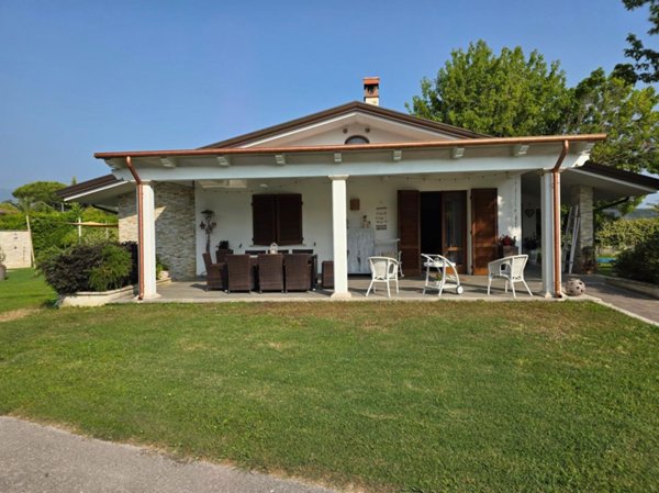 casa indipendente in vendita a Pietrasanta in zona Marina di Pietrasanta