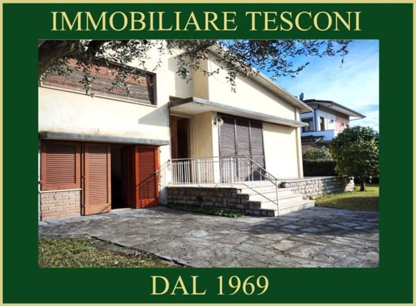 casa indipendente in vendita a Pietrasanta
