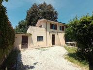 casa indipendente in vendita a Pietrasanta