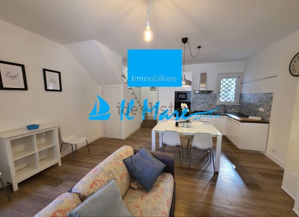 casa indipendente in vendita a Pietrasanta in zona Fiumetto