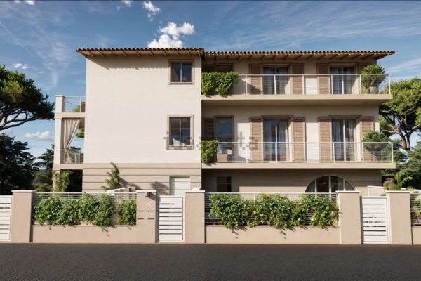 appartamento in vendita a Pietrasanta in zona Motrone