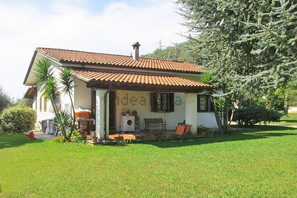 casa indipendente in vendita a Pietrasanta