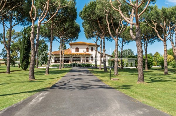 casa indipendente in vendita a Pietrasanta