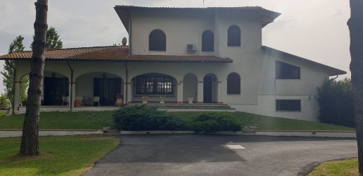 casa indipendente in vendita a Pietrasanta