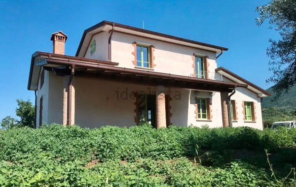 casa indipendente in vendita a Pietrasanta