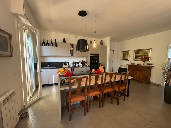 appartamento in vendita a Pietrasanta in zona Tonfano