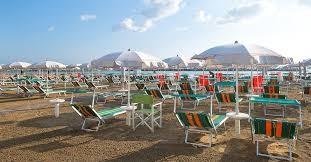 negozio in vendita a Pietrasanta in zona Fiumetto