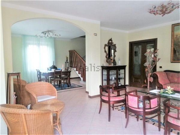 casa indipendente in vendita a Pietrasanta in zona Focette