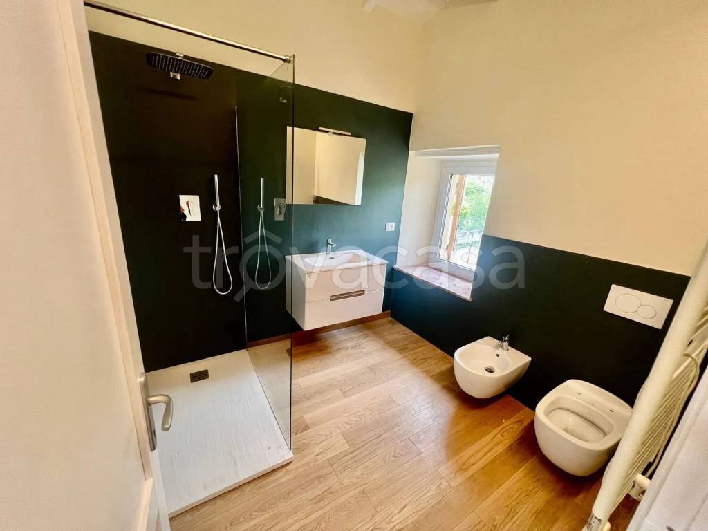 casa indipendente in vendita a Pietrasanta