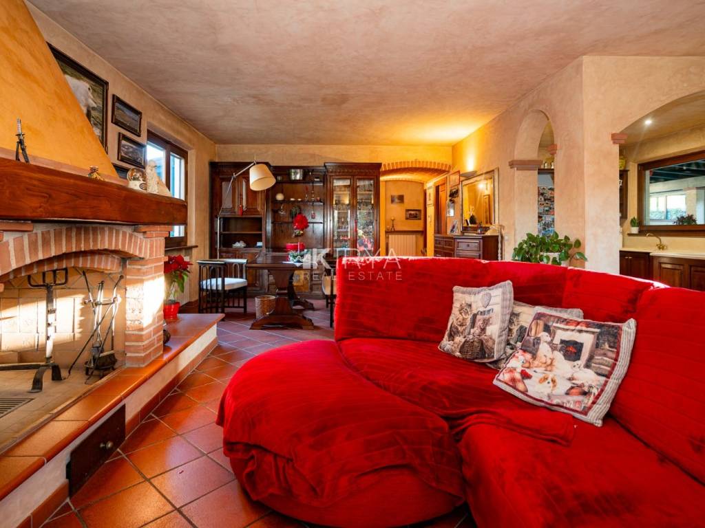 casa indipendente in vendita a Pietrasanta in zona Marina di Pietrasanta