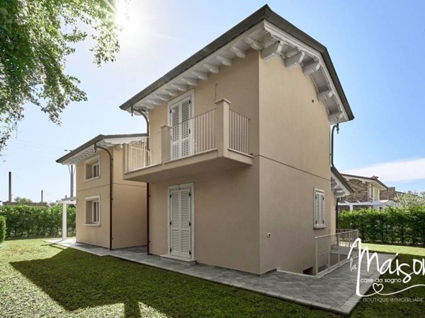 casa indipendente in vendita a Pietrasanta
