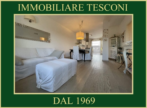 appartamento in vendita a Pietrasanta in zona Vignone