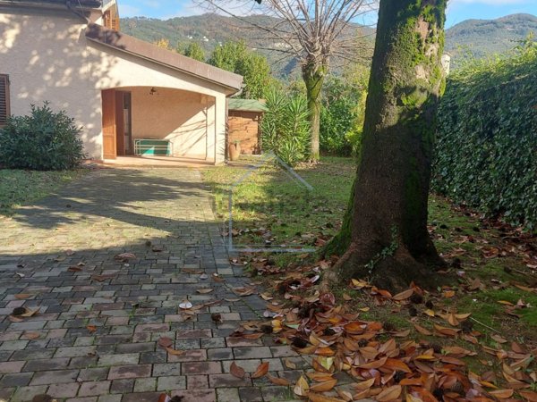 casa indipendente in vendita a Pietrasanta