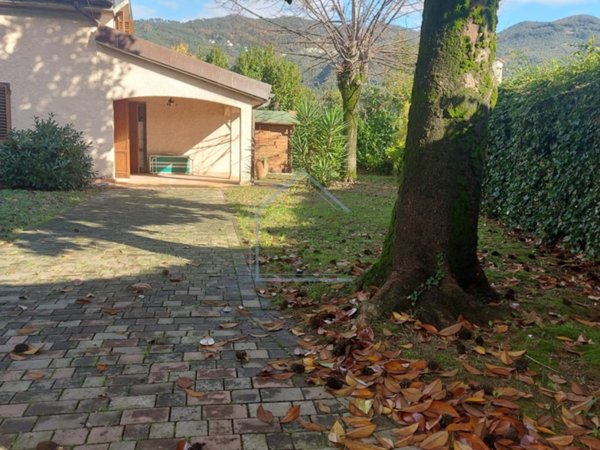 casa indipendente in vendita a Pietrasanta