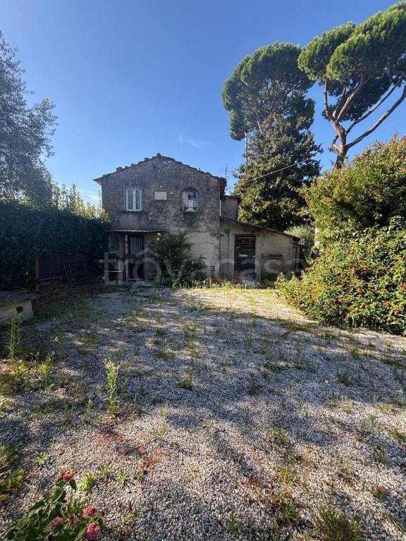 casa indipendente in vendita a Pietrasanta