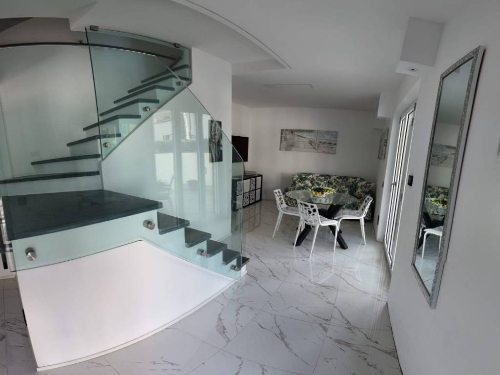 casa indipendente in vendita a Pietrasanta in zona Marina di Pietrasanta