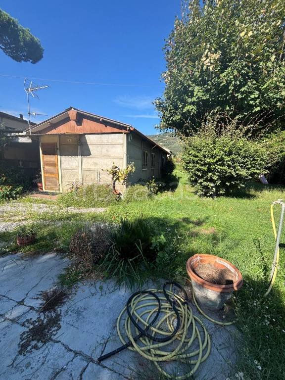 casa indipendente in vendita a Pietrasanta