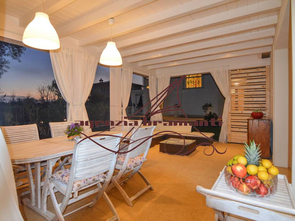 casa indipendente in vendita a Pietrasanta in zona Crociale