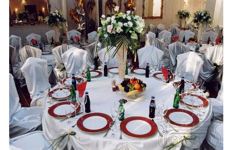 negozio in vendita a Pietrasanta in zona Strettoia