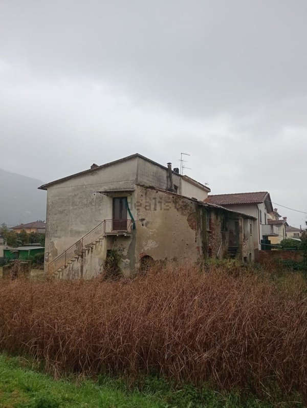 casale in vendita a Pietrasanta
