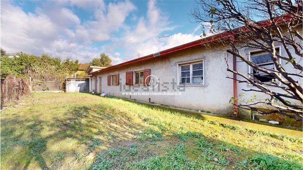 casa indipendente in vendita a Pietrasanta