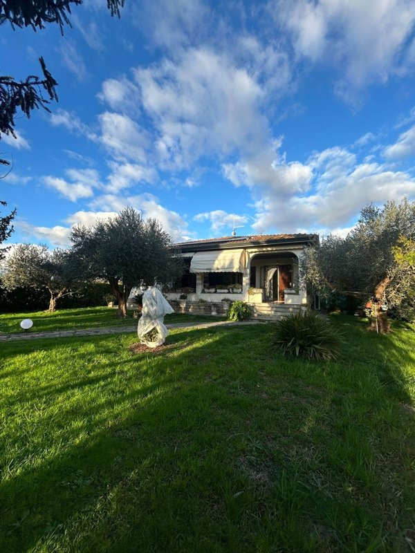 casa indipendente in vendita a Pietrasanta