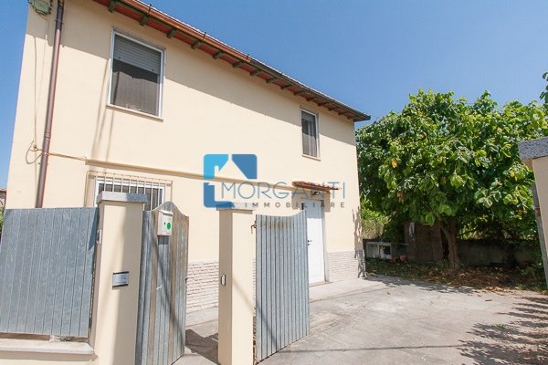 casa indipendente in vendita a Pietrasanta