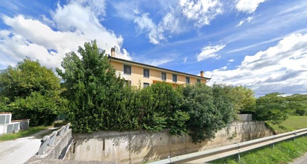 villa in vendita a Pietrasanta in zona Traversagna