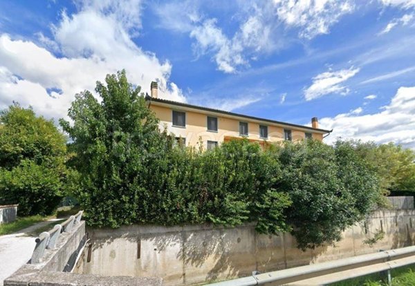 casa indipendente in vendita a Pietrasanta