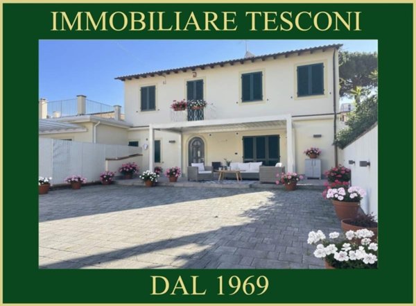 casa indipendente in vendita a Pietrasanta in zona Fiumetto