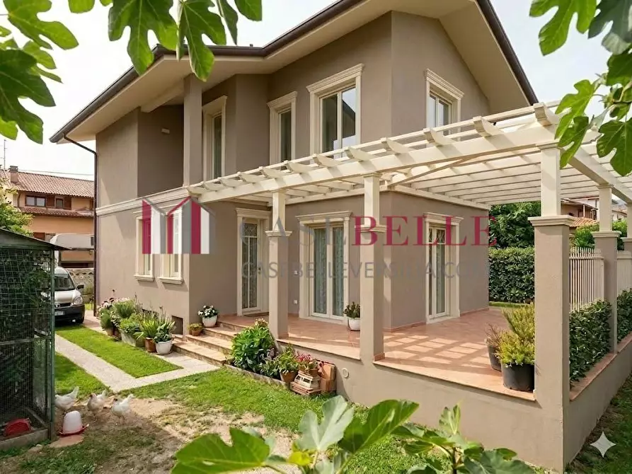 casa indipendente in vendita a Pietrasanta