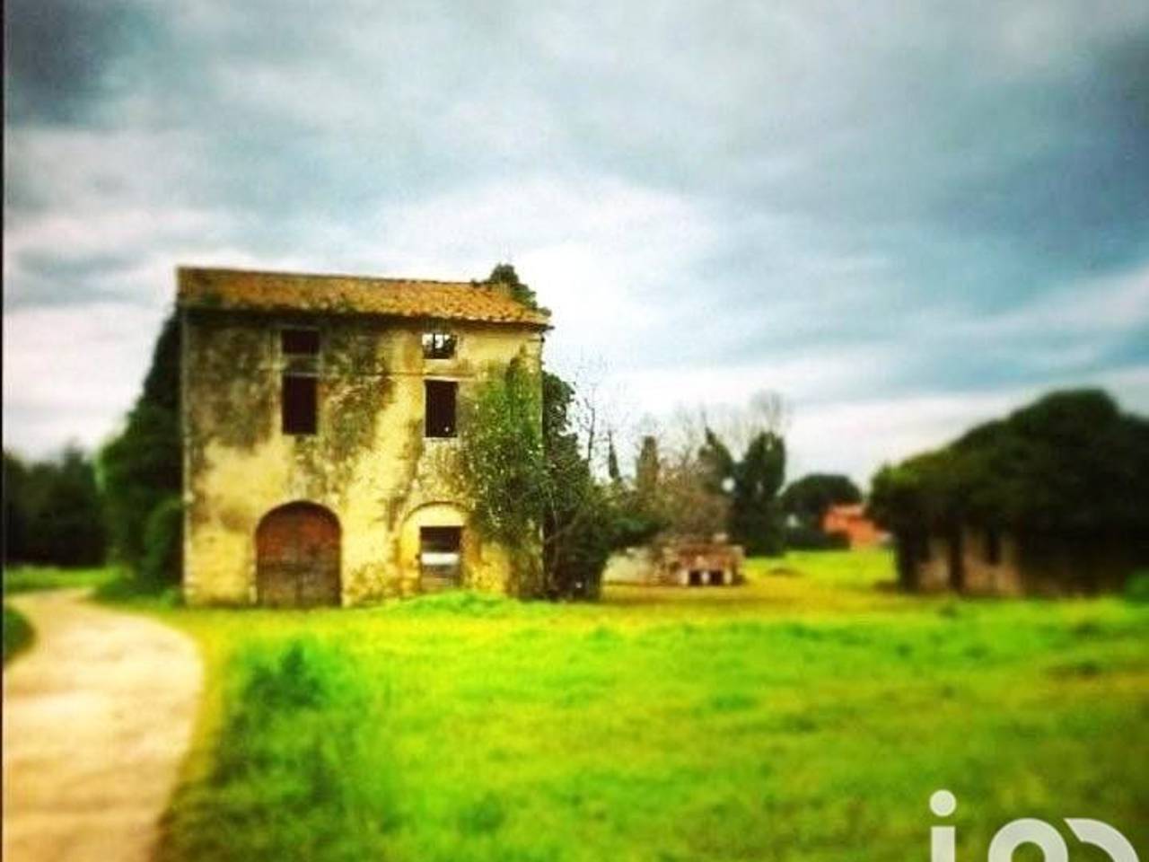 casa indipendente in vendita a Pietrasanta in zona Vallecchia