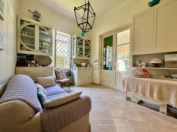 appartamento in vendita a Pietrasanta in zona Focette