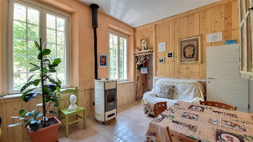 pentavano in vendita a Pietrasanta