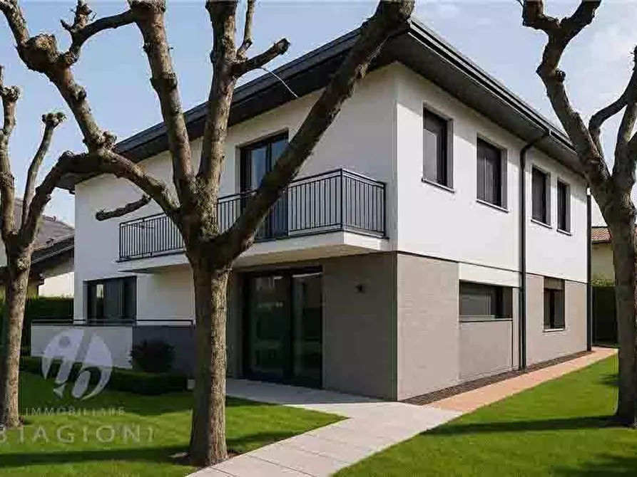 casa indipendente in vendita a Pietrasanta in zona Tonfano