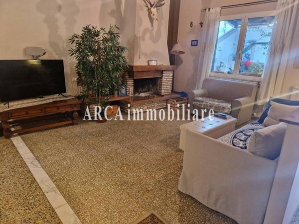 appartamento in vendita a Pietrasanta