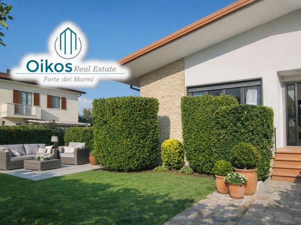 casa indipendente in vendita a Pietrasanta