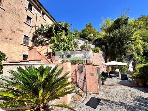 casa indipendente in vendita a Pietrasanta