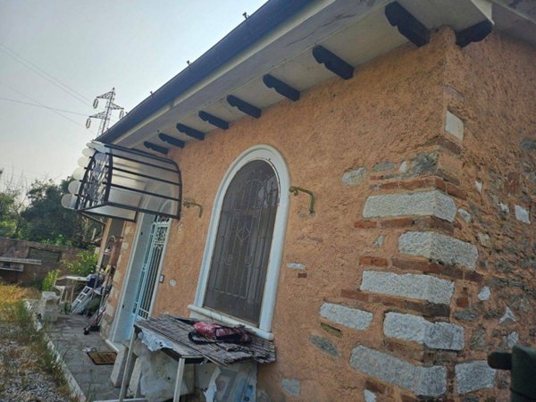 casa indipendente in vendita a Pietrasanta