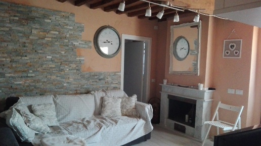 casa indipendente in vendita a Pietrasanta in zona Capezzano Monte