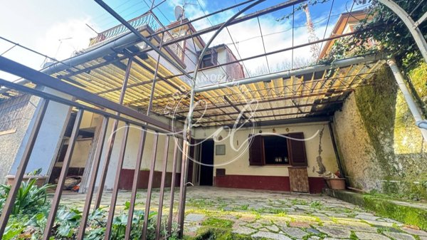 casa indipendente in vendita a Pietrasanta