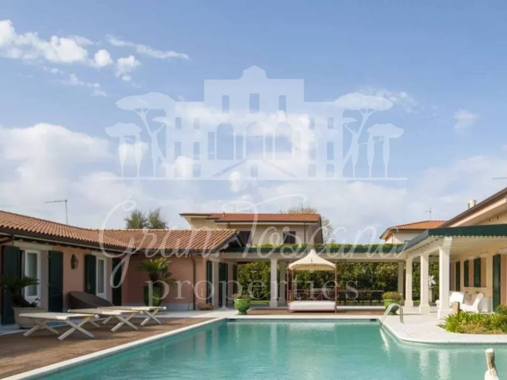 casa indipendente in vendita a Pietrasanta