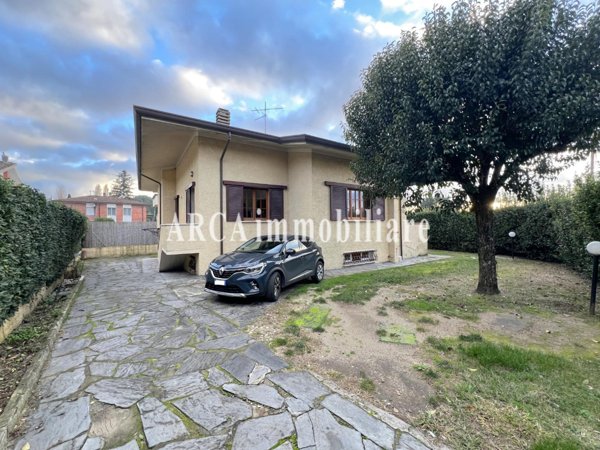 casa indipendente in vendita a Pietrasanta