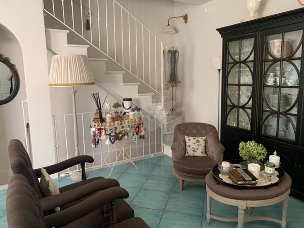 casa indipendente in vendita a Pietrasanta in zona Fiumetto