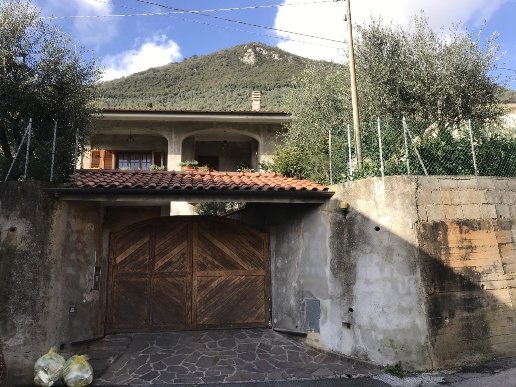 casa indipendente in vendita a Pietrasanta
